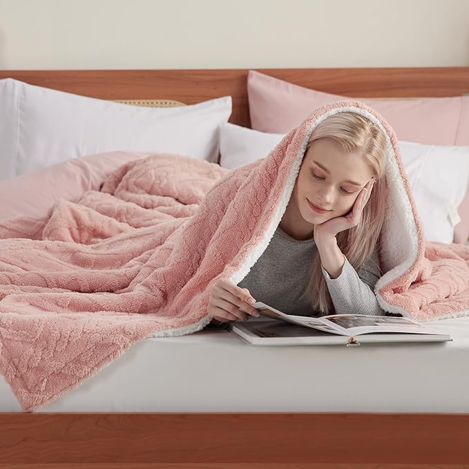 Bedsure Sherpa King Size Blanket for Bed- GentleSoft Fleece Fluffy & Cozy Cable Jacquard Tufted for Women Gift, Thick and Warm Blankets for Winter, Pink, 108x90 Inches