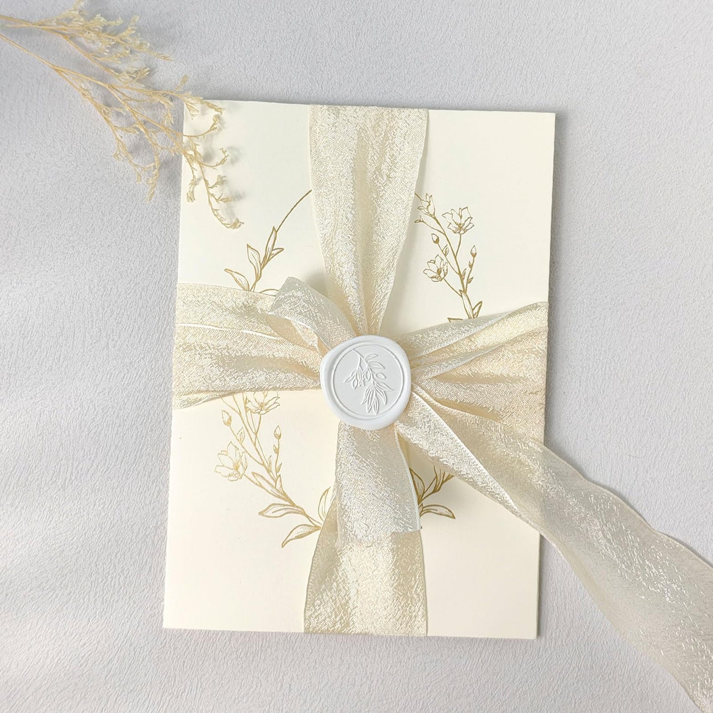 Pilloze 50Pcs White Self-Adhesive Wax Seal Stickers - Wax Seal Perfect for Wedding Invitation or Envelope Good Adhesion and Easy to Use, Wedding Invitation Accessories