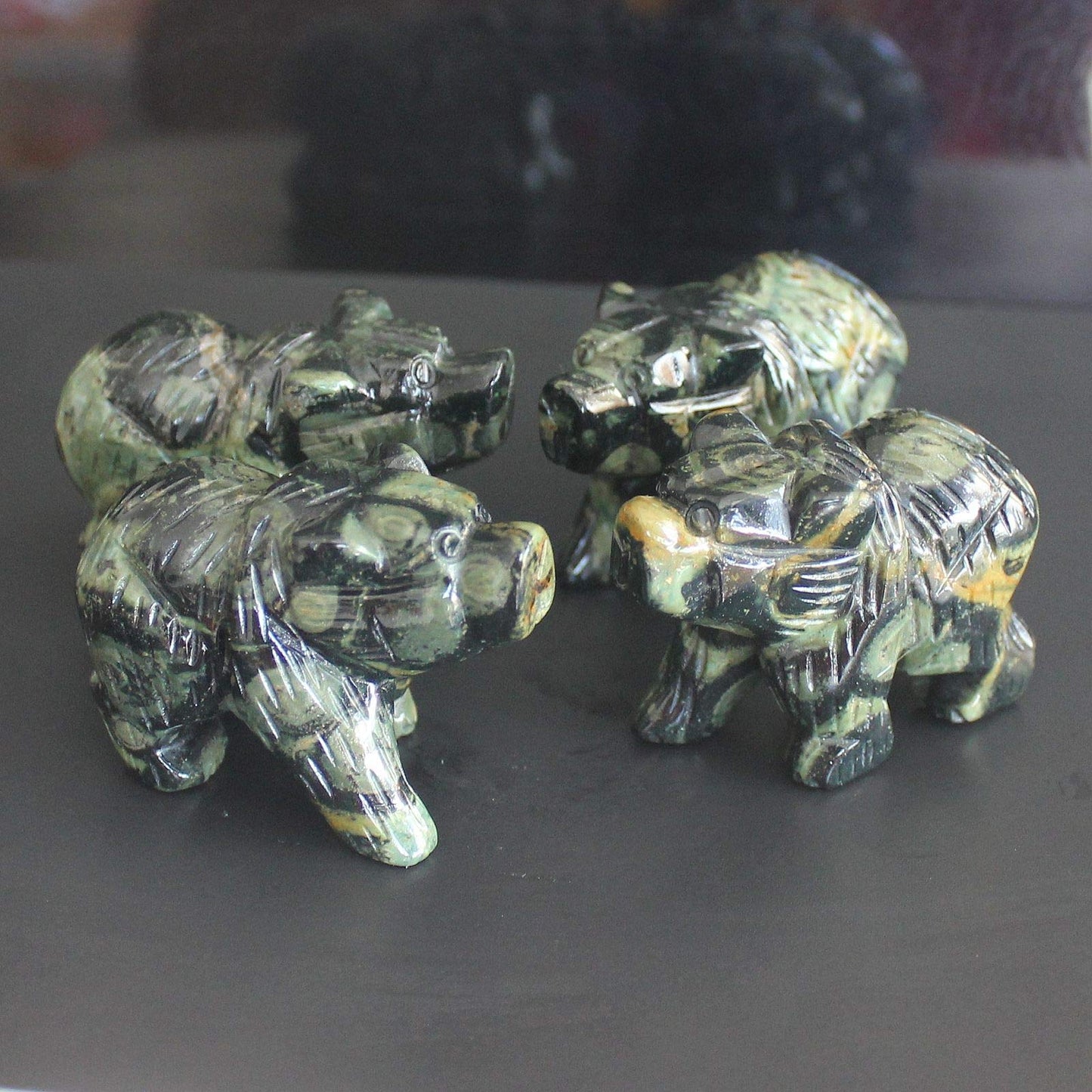 2'' Hand Carved Mixed gemstome Crystal Bear Figurine Animal Carving (kambaba Jasper)