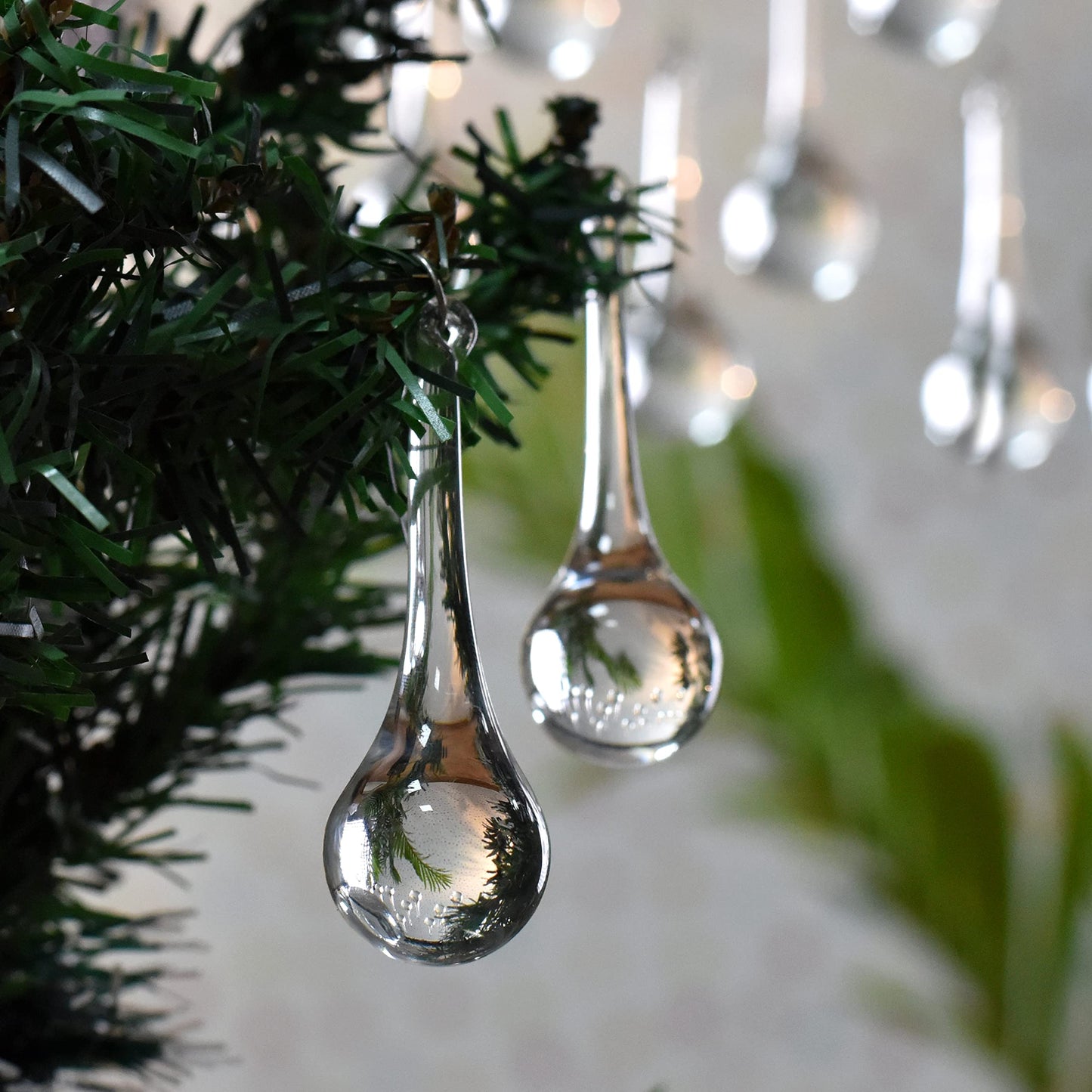 IndianShelf 50 Clear Glass Christmas Ornaments for Tree- Teardrop Ornaments- Chandelier Crystals Replacement Drops- Christmas Decorations- Icicles Raindrop Decorative Hanging Ornaments Centerpieces