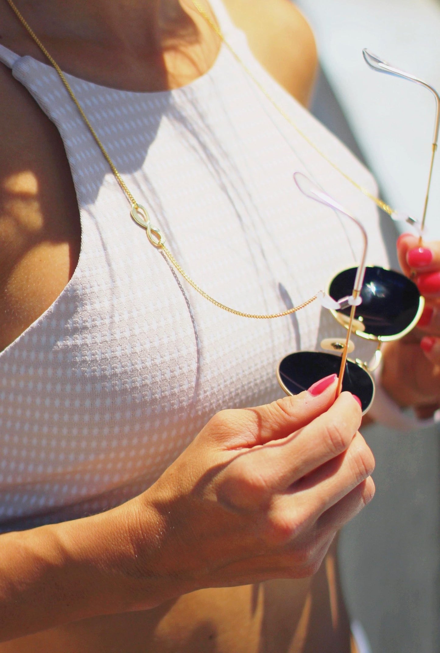 AllenCOCO Infinity Glasses Chain, Glasses Strap For Women Sunglasses - 14K Gold Eyeglasses Chain, Eye Glasses Holders Around Neck