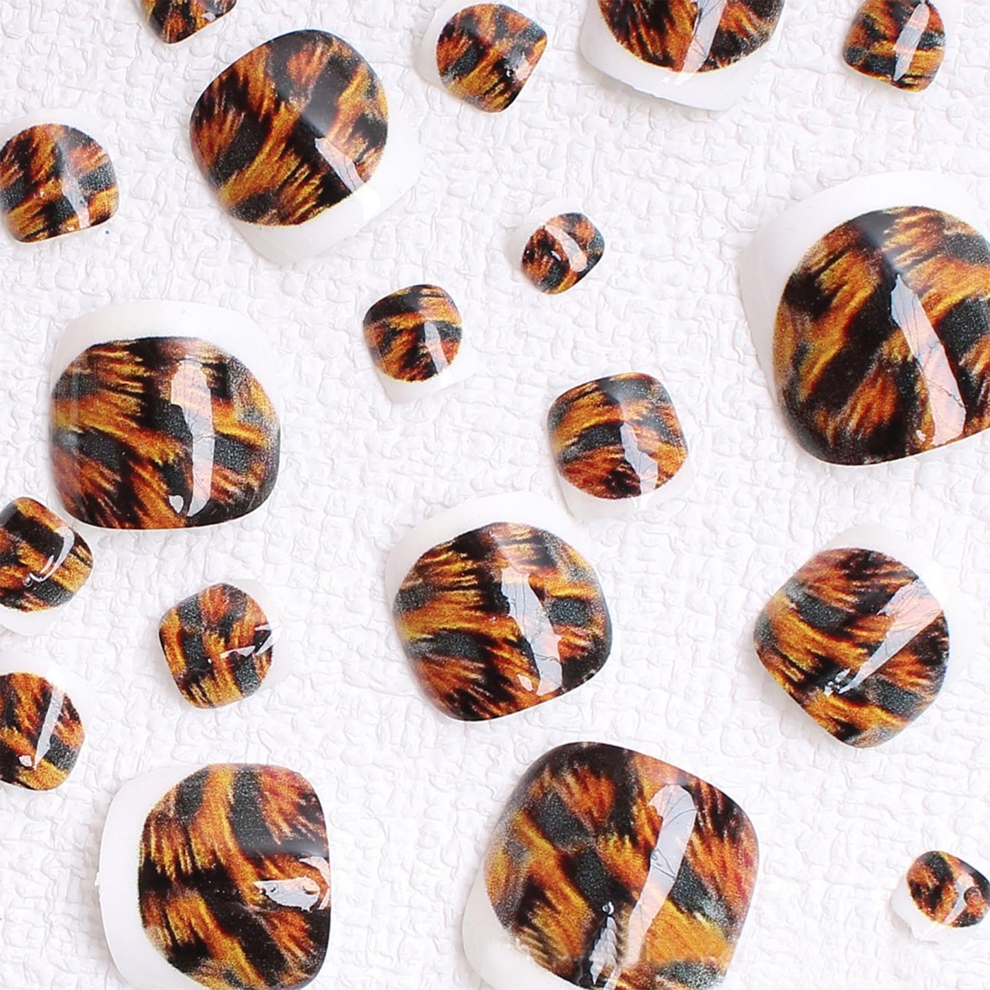 White French Leopard Print Press-On Toenails Short Square False Toenails Leopard Print Full Coverage Summer Shiny Acrylic Toenail Stickers Decorations for Women 24pcs