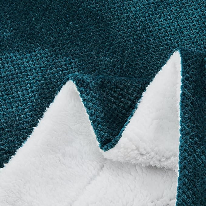 SOCHOW Waffle Sherpa Fleece Throw Blanket, Super Soft Fuzzy Warm, Lightweight Fluffy Reversible Plush Blanket for Bed Sofa Couch, 60 x 80 Inches Blue Coral