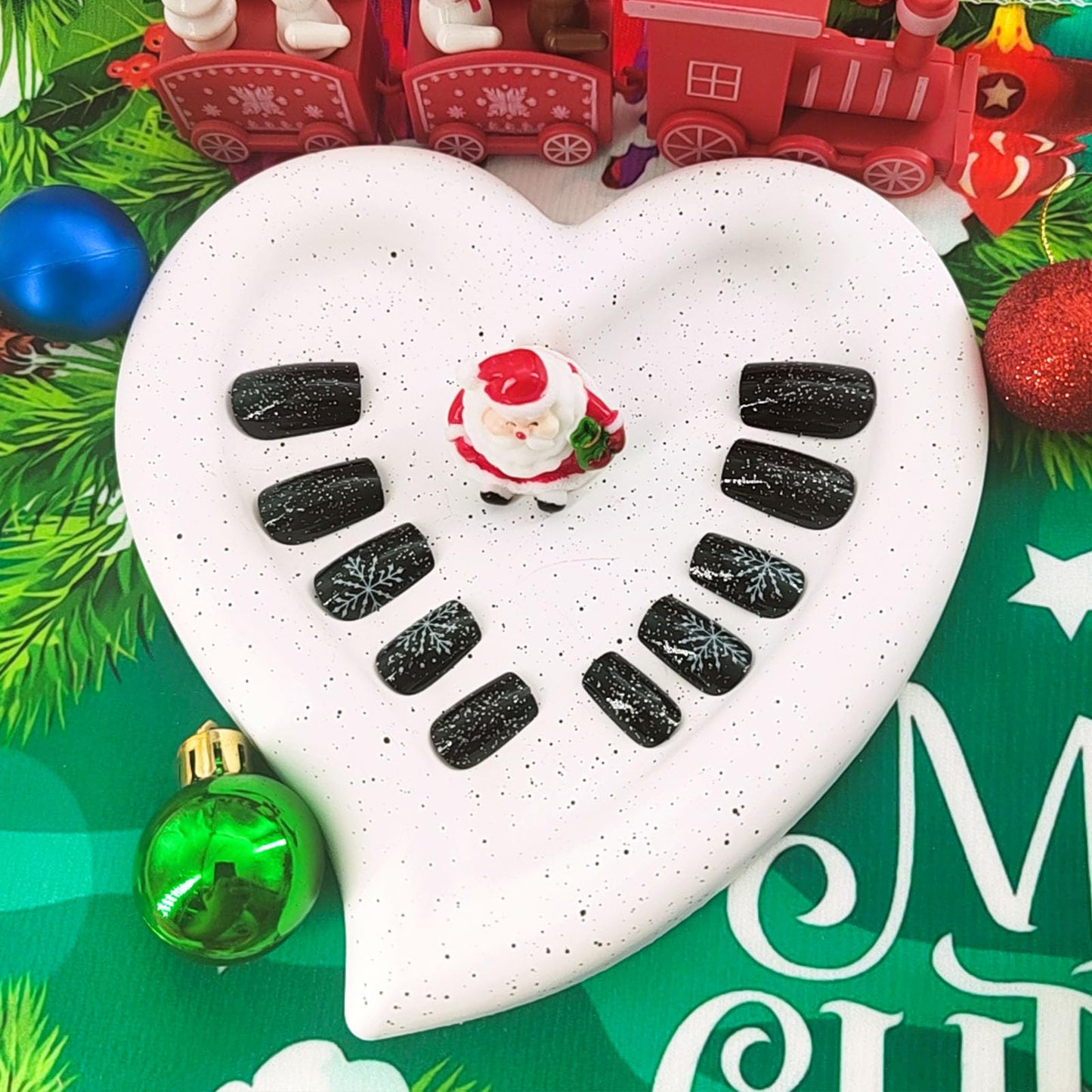 Snowflake Press on Nails Medium Square Christmas Black Fake Nails Christmas Nails Press ons Full Cover Glossy Artificial Nails Acrylic Nails Winter Stick on Nails Xmas Glue on Nails for Women 24 Pcs