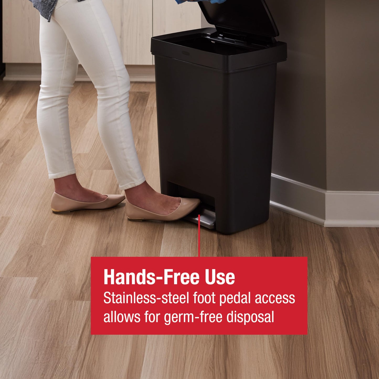Rubbermaid Premier Series II Step-On Trash Can for Home and Kitchen, with Lid Lock and Slow Close, 12.4 Gallon, Charcoal, for Home/Kitchen/Garage/Apartment/Office