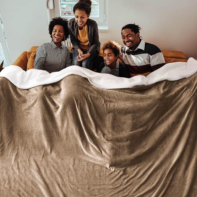 Bedsure Sherpa Fleece Oversized Cal King Blankets for Bed - Thick and Warm, Soft Fuzzy Plush Large Blanket for Winter, Camel, 112x98 Inches