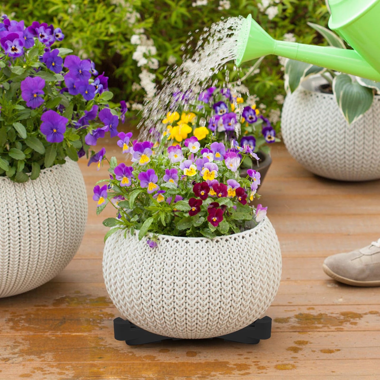 alalalight 24PCS Flower Pot Risers Toes，Invisible Plant Pot Feet for Outdoor Planters，Indoor Secure Compressive Environmental Triangular Lifters Supports (Small Black)