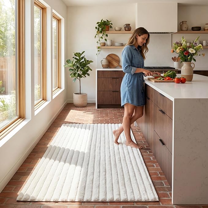 Nuloom SuperiorWash Collection Kai Off-White, 7'6" x 9'6", Fluffy and Cozy, High Traffic, Stain Resistant, Easy Clean, Durable Washable Area Rug for Bedroom, Living Room, Dining, Den, Foyer, Entryway
