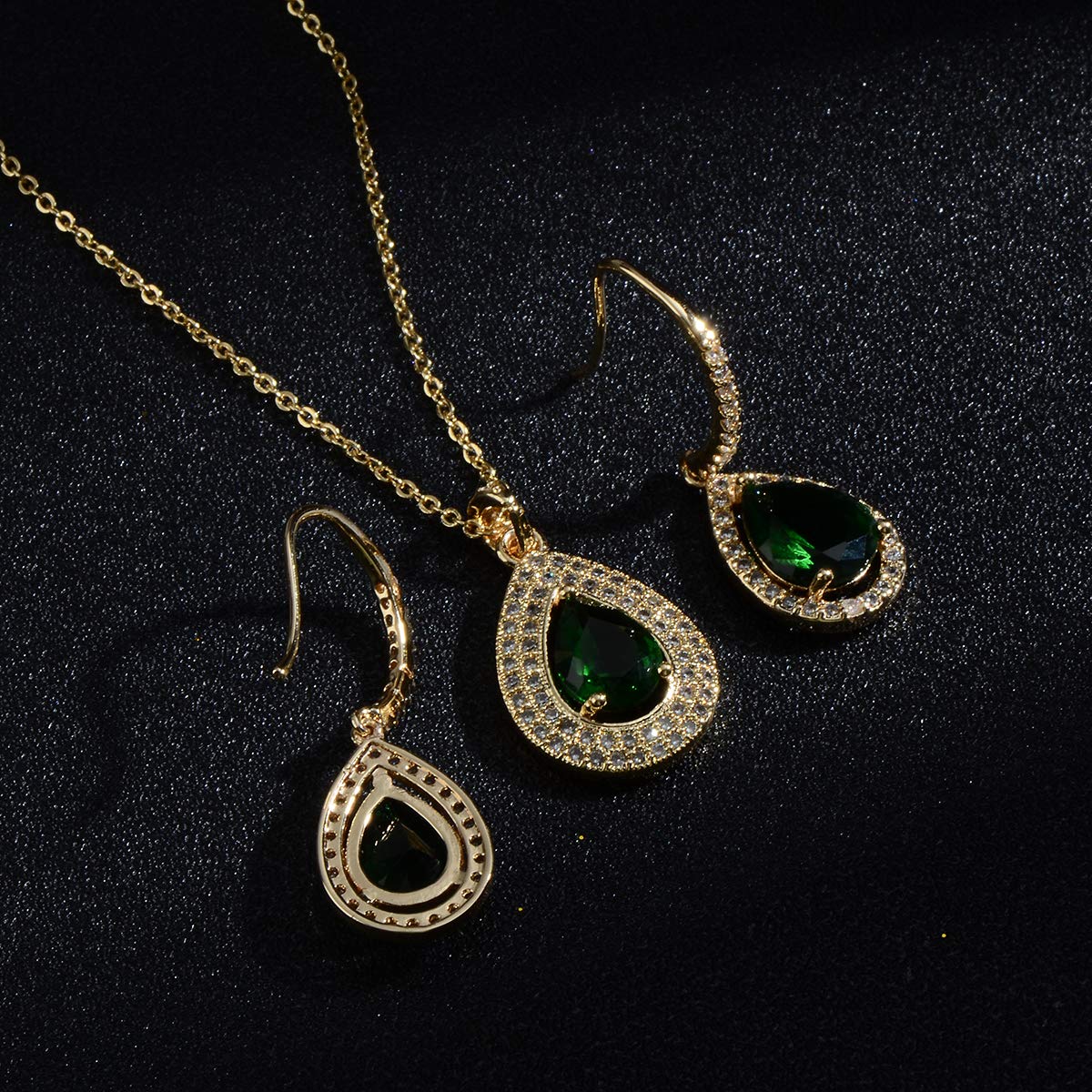 pear shape jewelry set emerald green