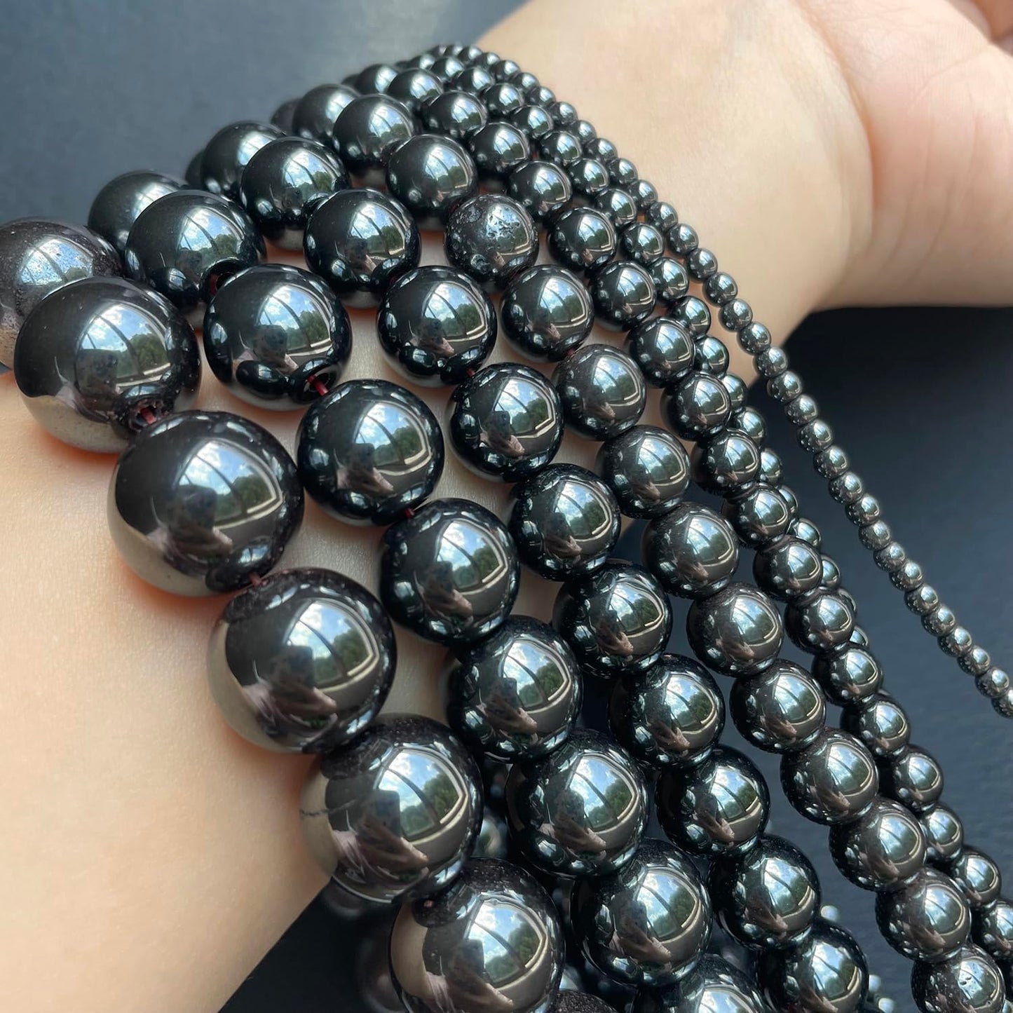 Yochus 45pcs Black Hematite Beads，8mm Healing Power Natural Stone Round Loose Beads for Jewelry Making Earring Necklace DIY Crafts