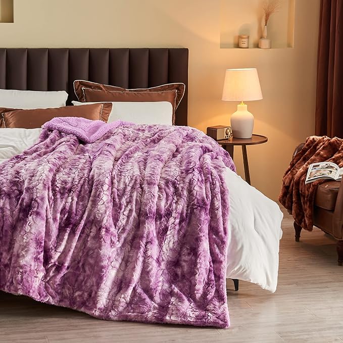 NEWCOSPLAY Super Soft Faux Fur Throw Blanket for Couch Light Purple Sherpa Fuzzy Plush Warm Blanket for Sofa Bed (Light Purple, Throw(50"x60"))