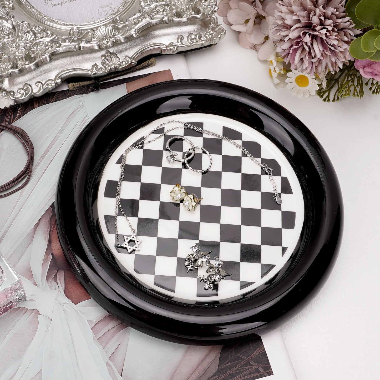 BUNCHBRAVO Checkered Jewelry Tray, Ceramic Minimalist Trinket Dish Organizer for Side Table, Dresser and Entryway Decor, Black and White Plaid