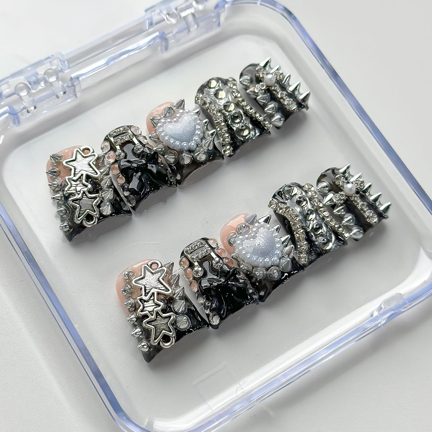 Luxury Press on Nails Short Duck Handmade 3D Unique Reusable ABS Material Fake Nails Black French Tip False Nails with Designs Stars Rhinestones Heart Glossy Glue on Nail Thick Acrylic Nail(S)