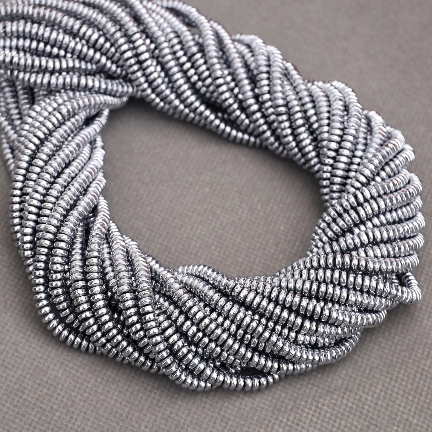 BONNY BOXX 1 Strand (150PCs) Natural 2 * 4mm Silver Hematite Rondelle Beads, Natural Abacus Disk Stone Beads Loose Spacer Gemstone for DIY Bracelet Necklace Jewelry Making