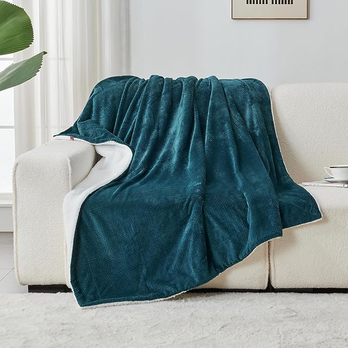 SOCHOW Waffle Sherpa Fleece Throw Blanket, Super Soft Fuzzy Warm, Lightweight Fluffy Reversible Plush Blanket for Bed Sofa Couch, 60 x 80 Inches Blue Coral