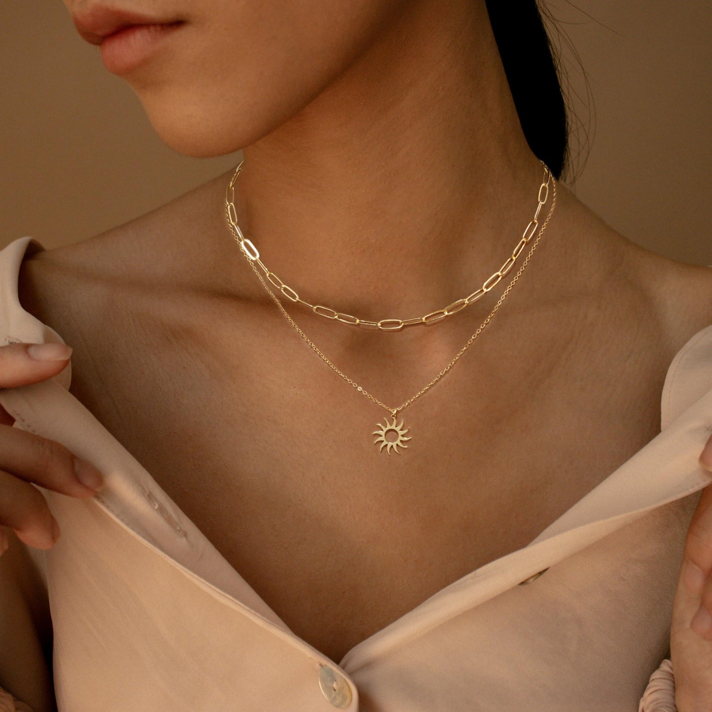 MFRYK Gold Necklaces Stack, 14K Gold Plated Simple Layered Choker Necklaces, Gold Stackable Multilayer Sun Pendant Cable Chain Paperclip Chain Layering Necklaces Set