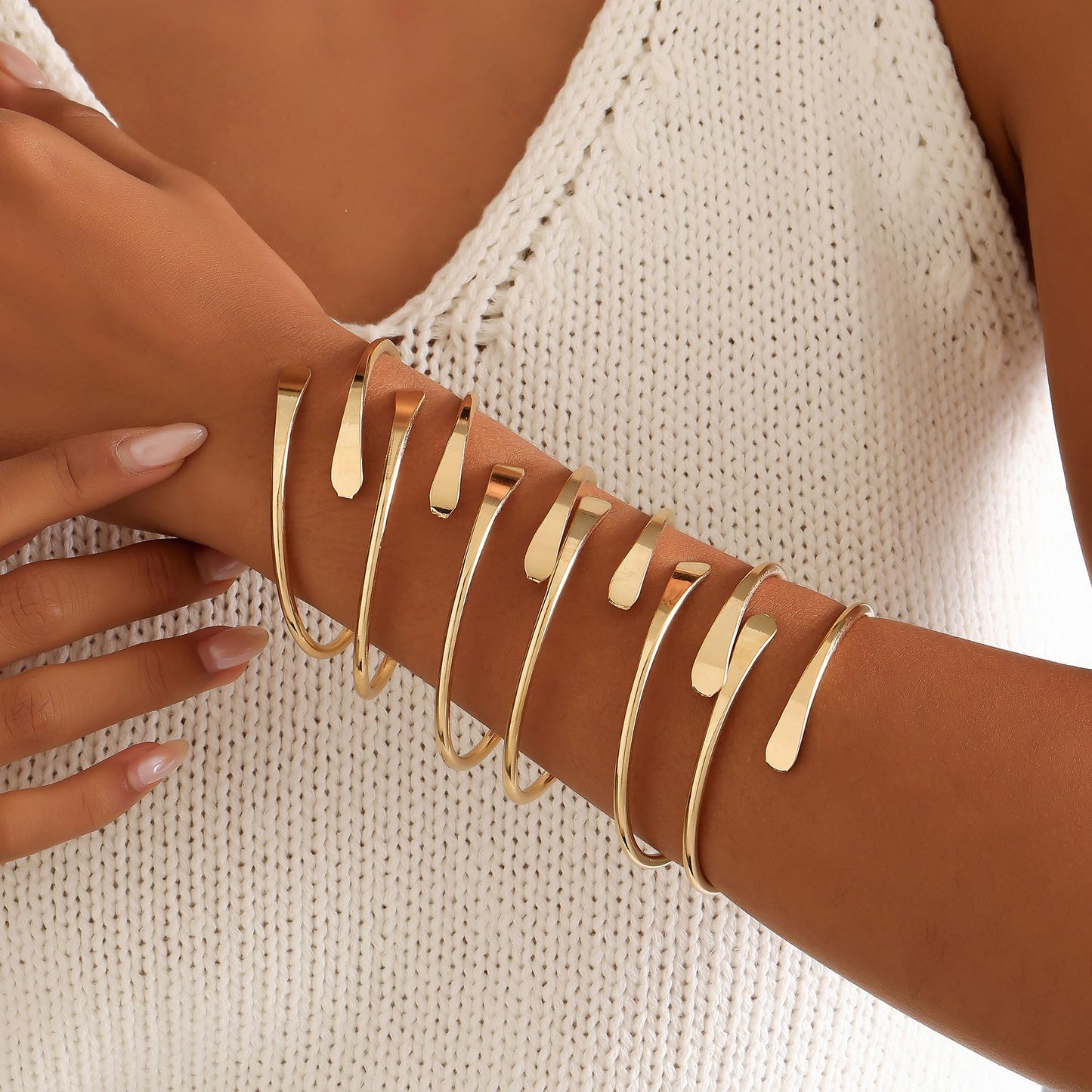 AYWFCBF Gold Cuff Bangles Bracelets for Women, 14k Gold Plated Adjustable Open Cuff Stackable Bracelets Set Boho Jewelry for Women