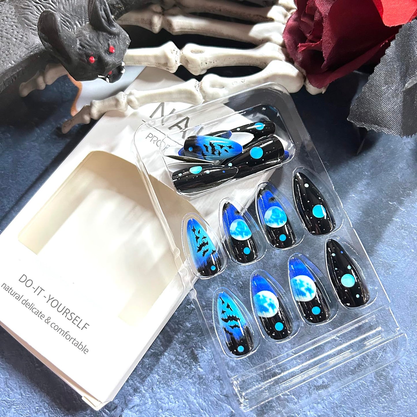 Almond Tip Halloween Press on Nails Long Horror Bat Moon Pattern Halloween Nail Full Cover Glossy Artificial Acrylic False Nail French Tip Blue Gradient Stick on Nails for Women Festival Decoration