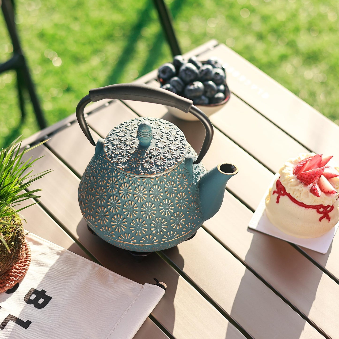MILVBUSISS Cast Iron Teapot, 32oz Japanese Sakura Blossom Pattern Tea Kettle, Stovetop Safe, Infuser for Loose Leaf & Coffee, Silicone Handle, Enamel Interior, 950ml Blue