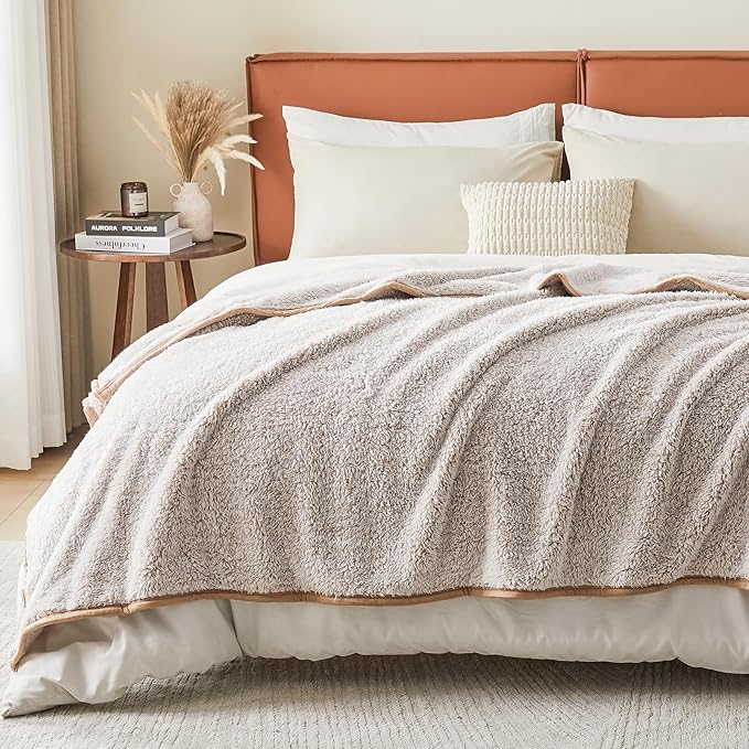 EMME Fuzzy Blanket Soft Fleece Throw Blankets for Women, Fluffy Sherpa Throws(Plush Khaki,50"x60")