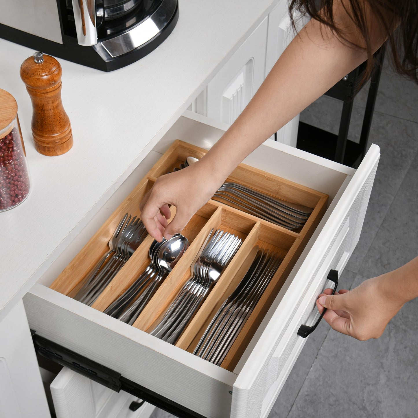 40 Piece Silverware Set with Drawer Organizer for 8, Heavy Duty Stainless Steel Flatware Cutlery Set, Fork Spoon Knife Set with Kitchen Essentials Organizer, Rust-proof, Dishwasher Safe