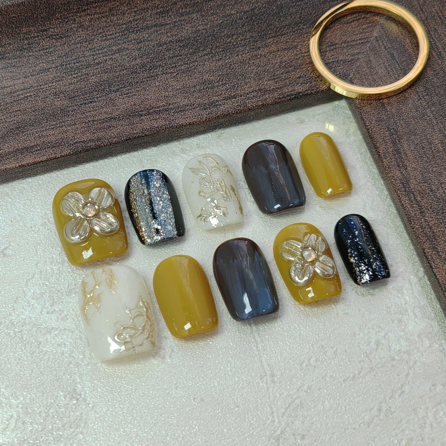 Short Square Press on Nails 3D Flower False Nails with Designs, Glitter Fake Nails Handmade Reusable Manicure Kit (Ginger#Medium)