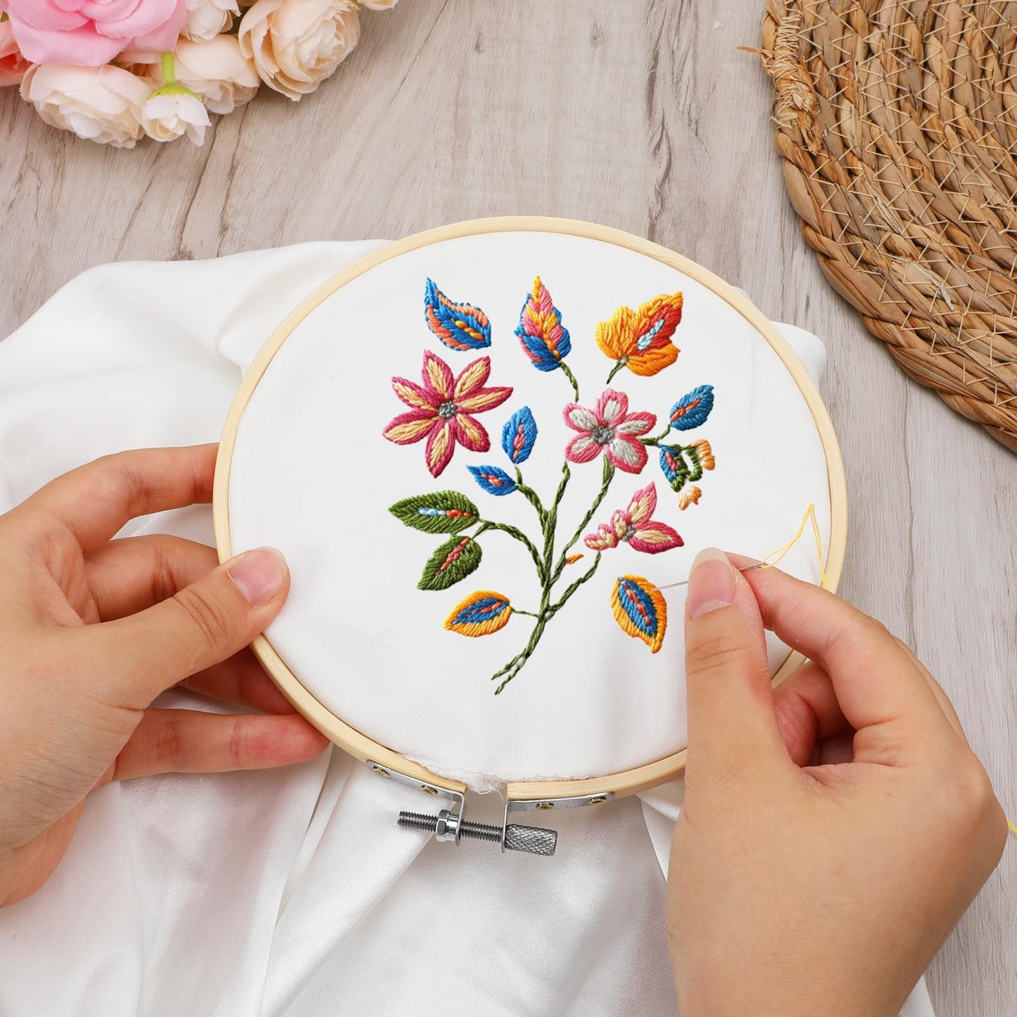 20 Pieces 6 Inch Round Embroidery Hoops Bulk Bamboo Frame Circle Cross Stitch Hoop Ring for Embroidery Art Craft Sewing