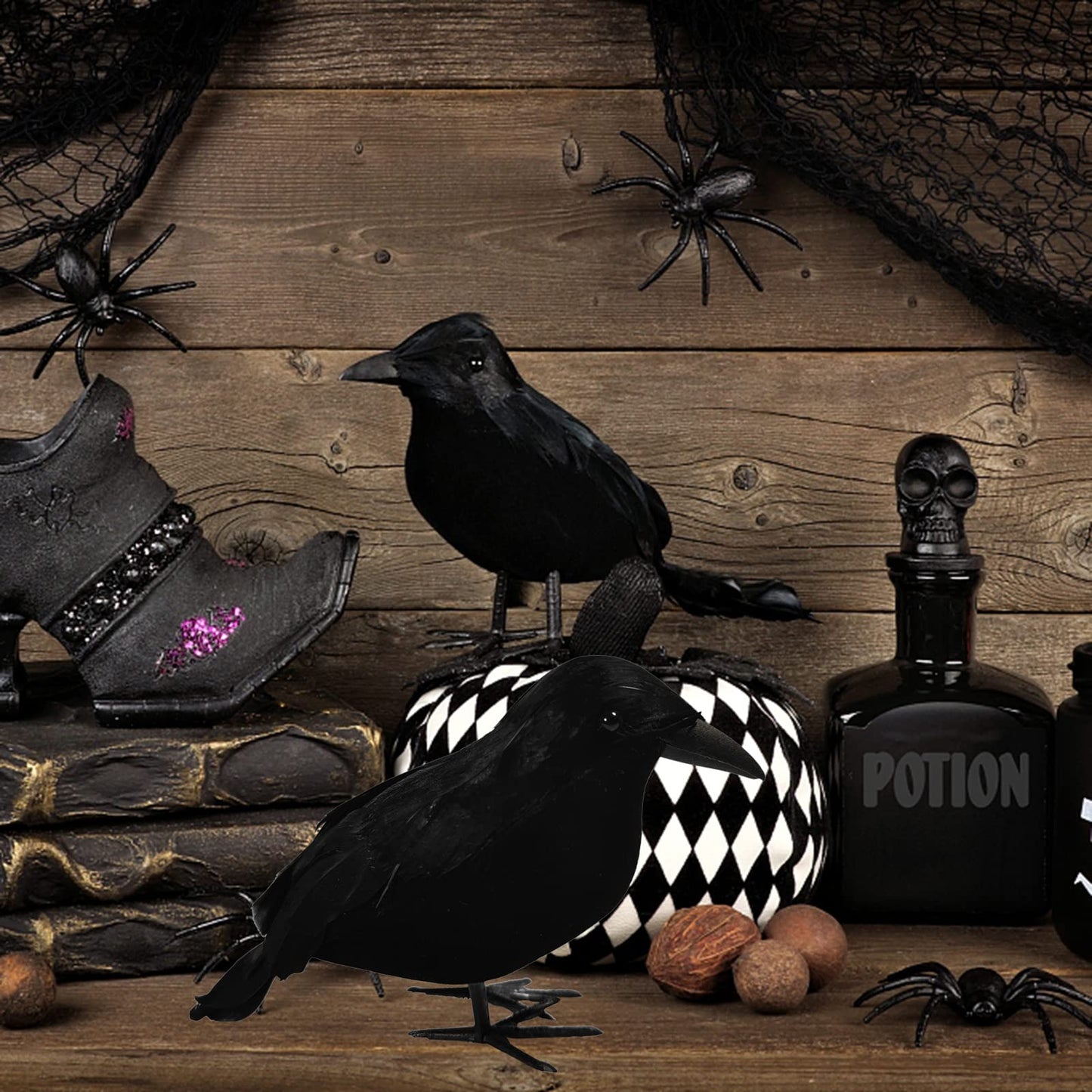 Wakdiz Halloween Realistic Black Crows 6 Pieces Handmade Feathered Crow Ravens, Fake Black Birds Prop Stand Crows for Halloween Outdoors and Indoors Crow Decoration