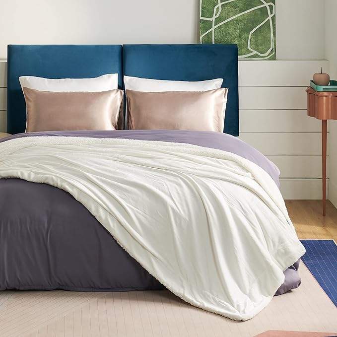 Bedsure Sherpa Fleece Blankets Queen Size for Bed - Thick and Warm, Soft Fuzzy Plush Queen Blanket for Winter, Cream, 90x90 Inches