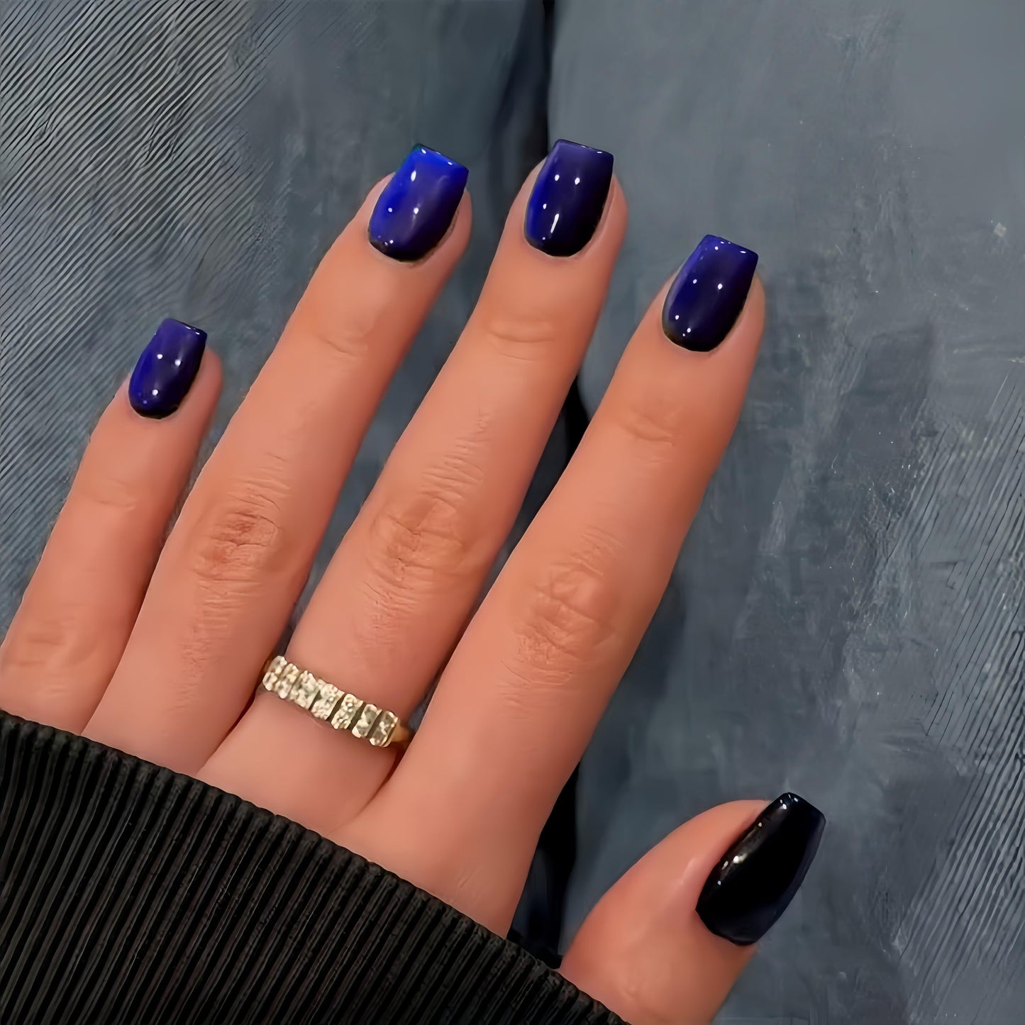 KQueenest Violet Blue Cat Eye Press on Nails Short, 30 Pcs Acrylic Press on Nails Square, Sparkly Glitter Black Fake Nails Press on Short, Reusable Chrome Soft Gel Glue on Nails for Women