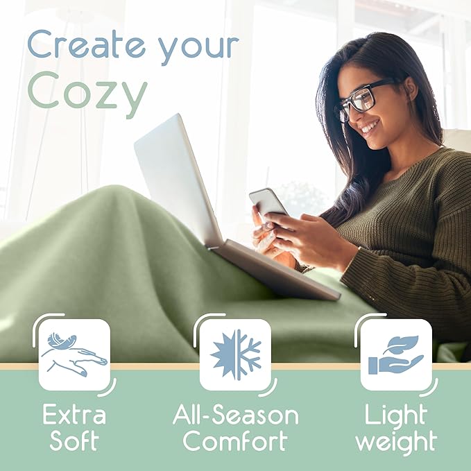 Full/Queen Size Microfleece Blanket | Fleece Bed Blanket | All-Season Comfort| Supersoft Lightweight Throw Blanket | Plush Throw Blanket for Bed Couch or Sofa | Travel Blanket | Pet-Friendly | Green