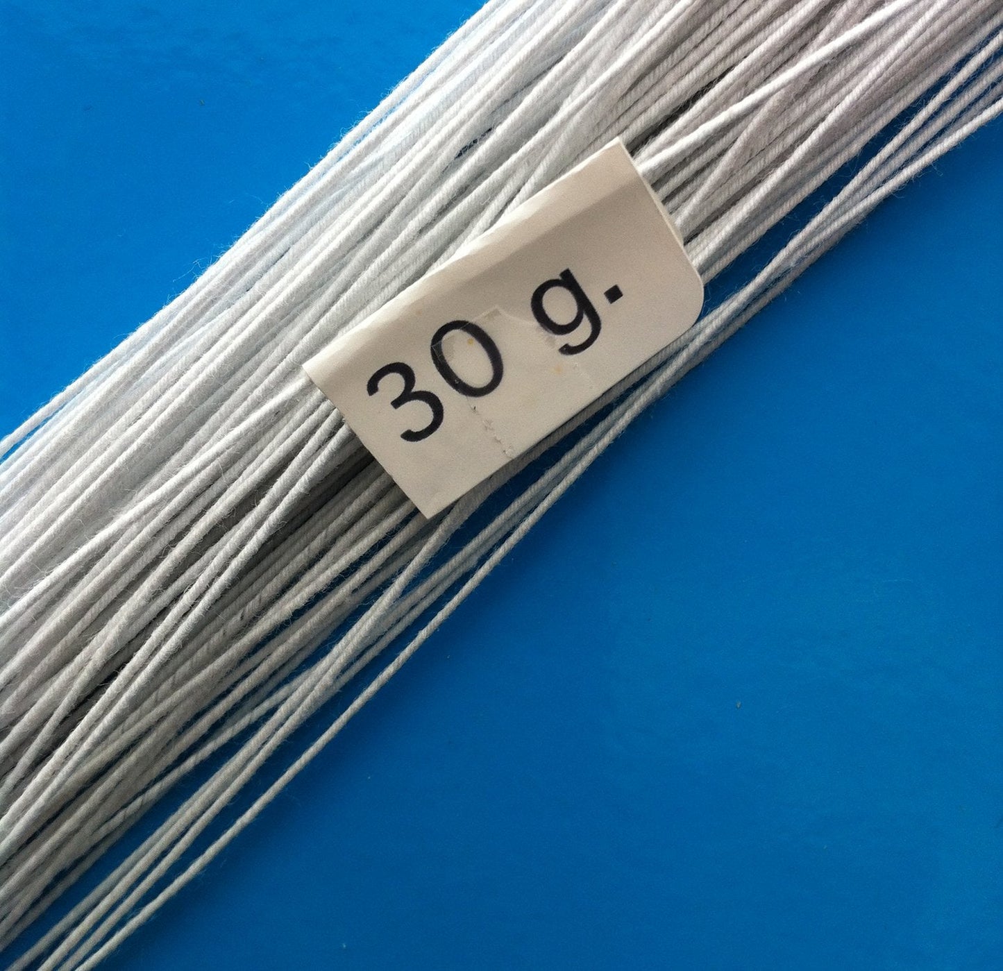 30 Gauge White Cotton Covered Floral Wire - 120 feet per Bundle (36.6m) in 12 inch (30.5cm) Lengths