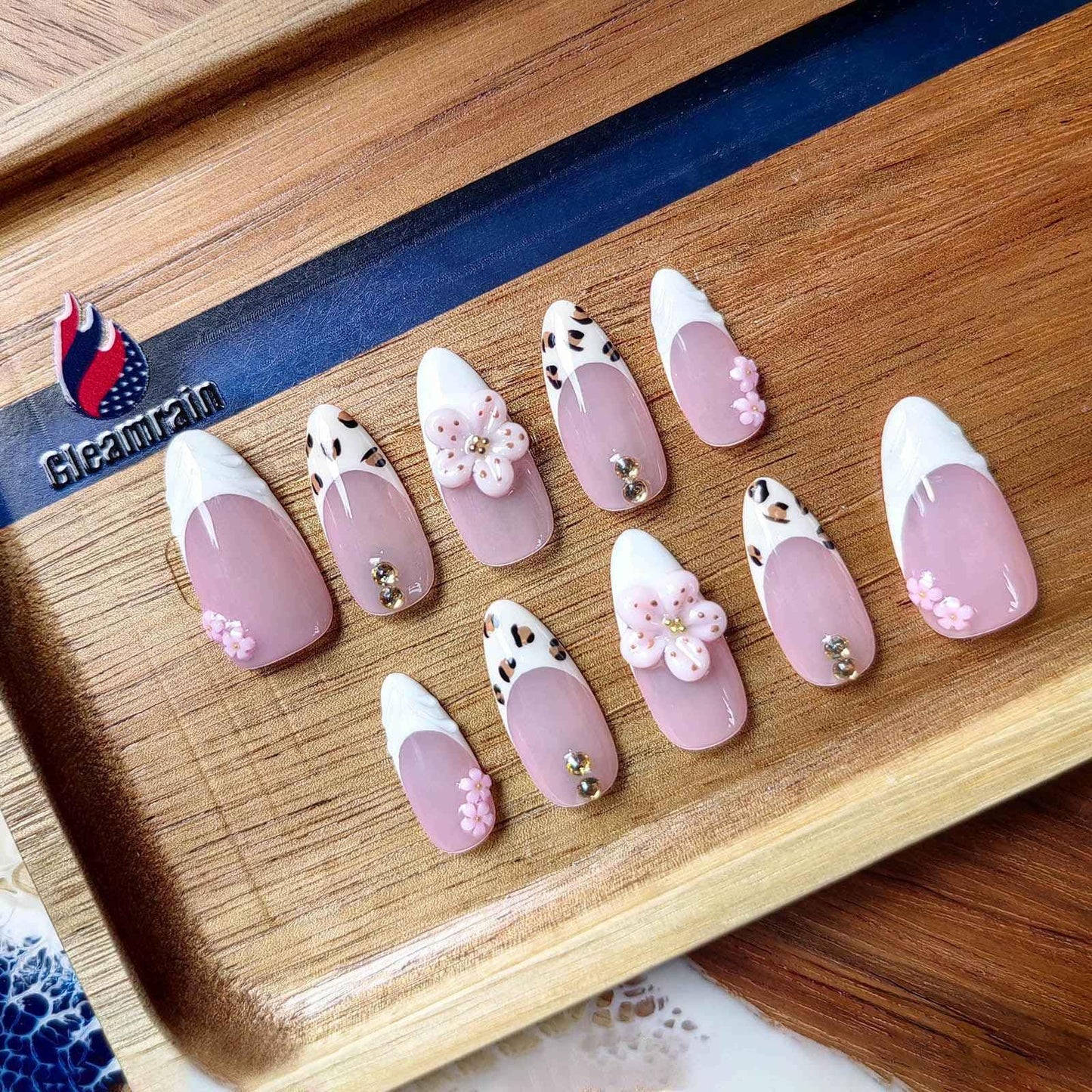 Gleamrain Handmade Press on Nails Almond Shape M Size/Gleamrain Luxury Medium Hand Made Nails with Design for Women 10Pcs by P08