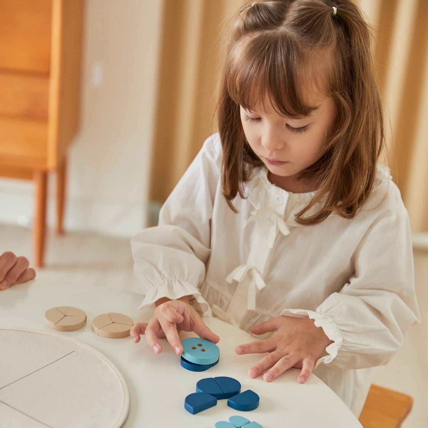 PlanToys® Wooden Mandala Set for Montessori Inspired Open Ended Play | Sensory, Creative and Spatial Learning Activity | Eco Friendly Wooden Mandala Pieces for Mindful Play