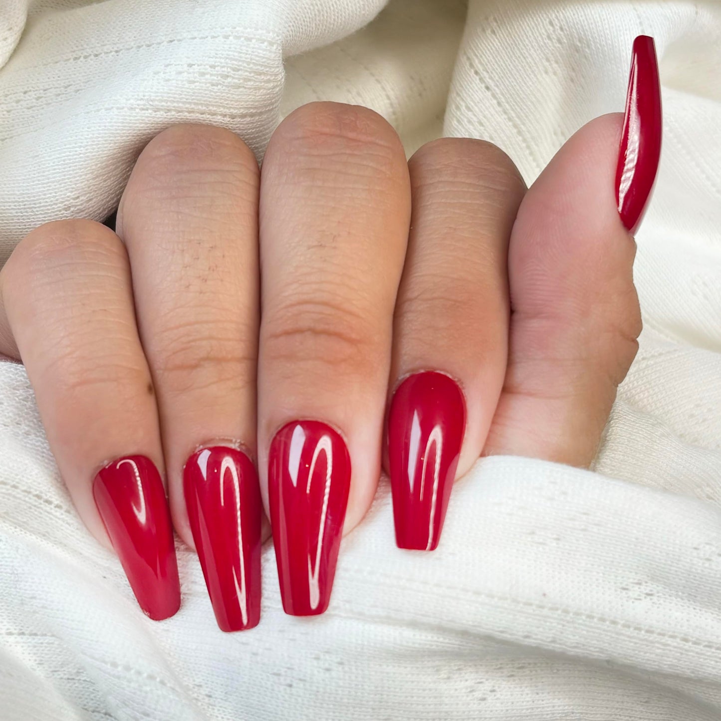CLASSIC RED Press-On Nails by Lavaa Beauty | Glossy Hot Red Long Coffin Nails