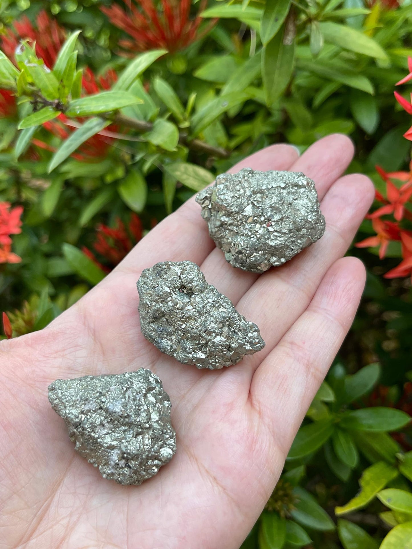 GAF TREASURES Wholesale Raw Pyrite Crystals, Natural Pyrite Stone, Natural Rough Pyrite Crystals, Pyrite Rough, Pyrite Healing Crystals (Pyrite, 0.25 Pound)