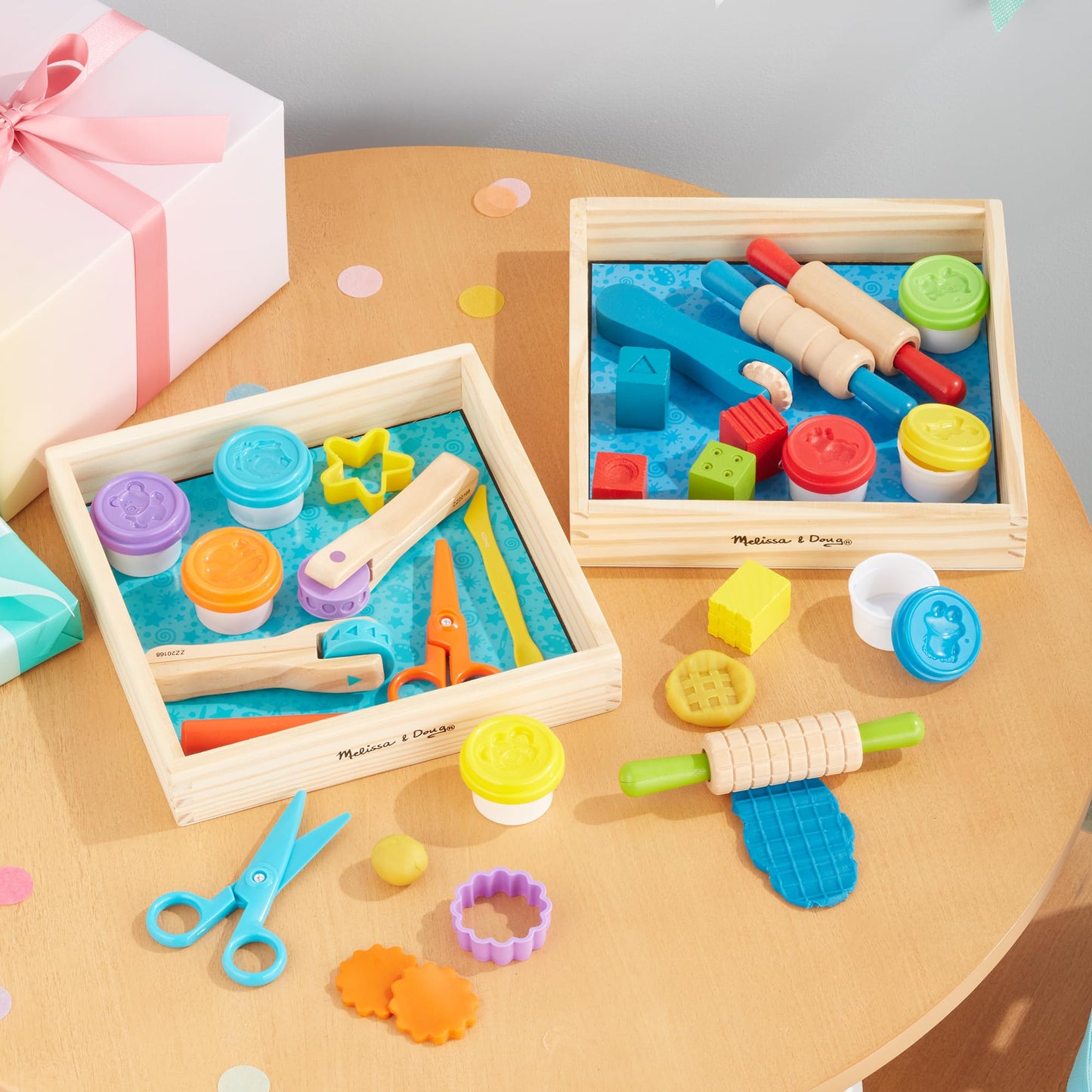 Melissa & Doug Modeling Dough & Sculpting Tools, 8 Tubs of Playdough Modeling Clay with Cutters, Rollers & Molds, Arts & Crafts Kit & Accessories, Preschool Learning Toys for Kids Ages 3+
