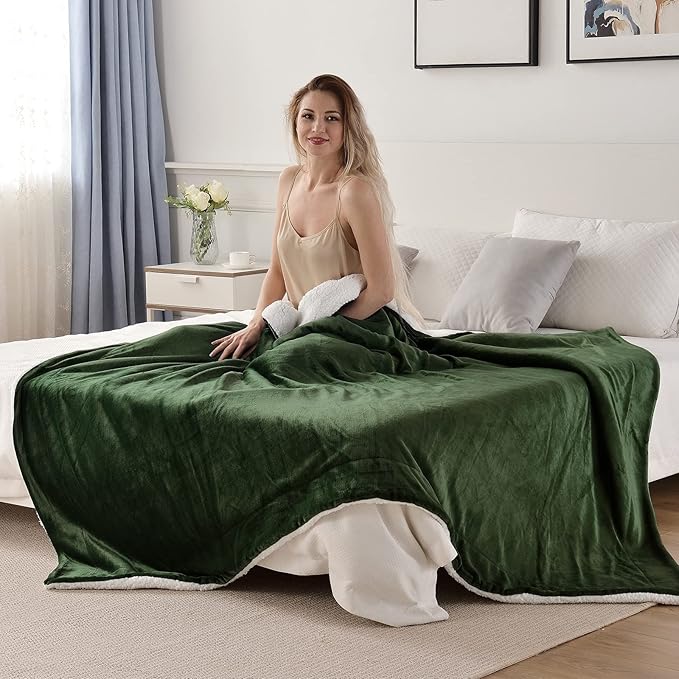 SOCHOW Sherpa Fleece Throw Blanket, Double-Sided Super Soft Luxurious Plush Blanket Twin Size 60 inchx80 inch, Olive Green