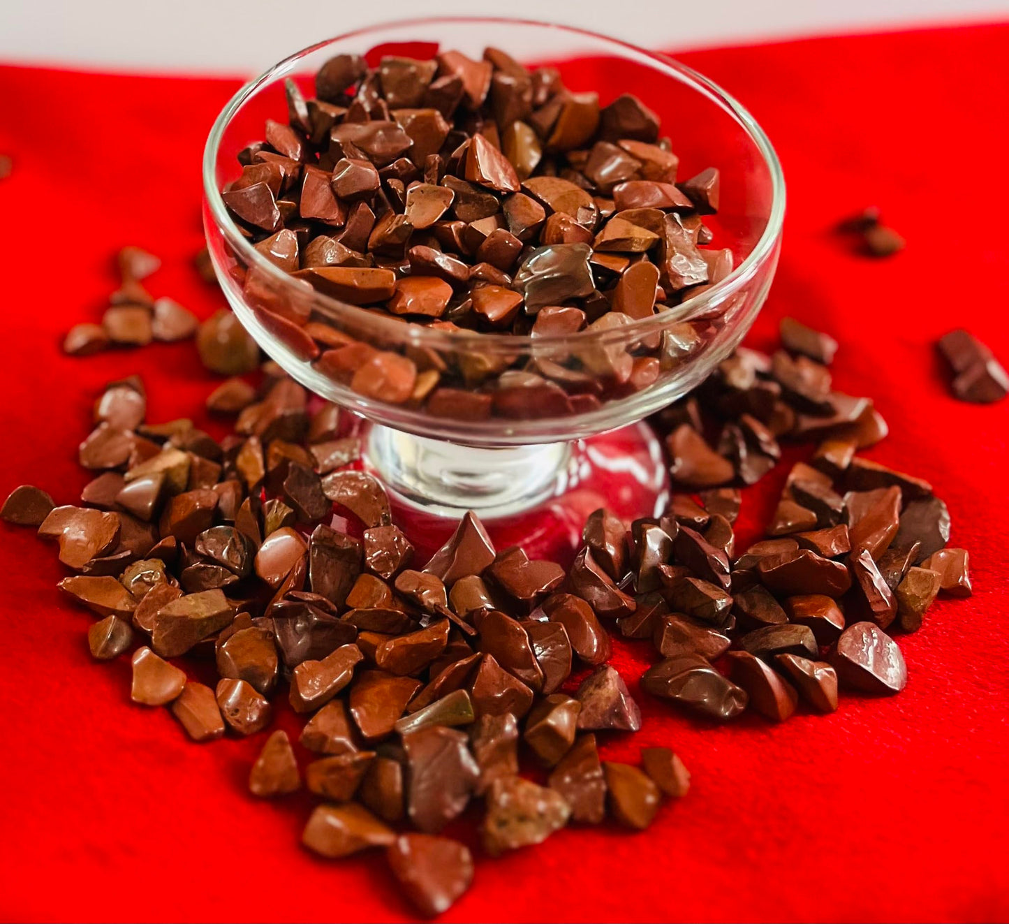 Indian Consigners Natural Crushed Polished Tumbled Gem Stone Chips, Decoration & Healing Crystals (Red Jasper)