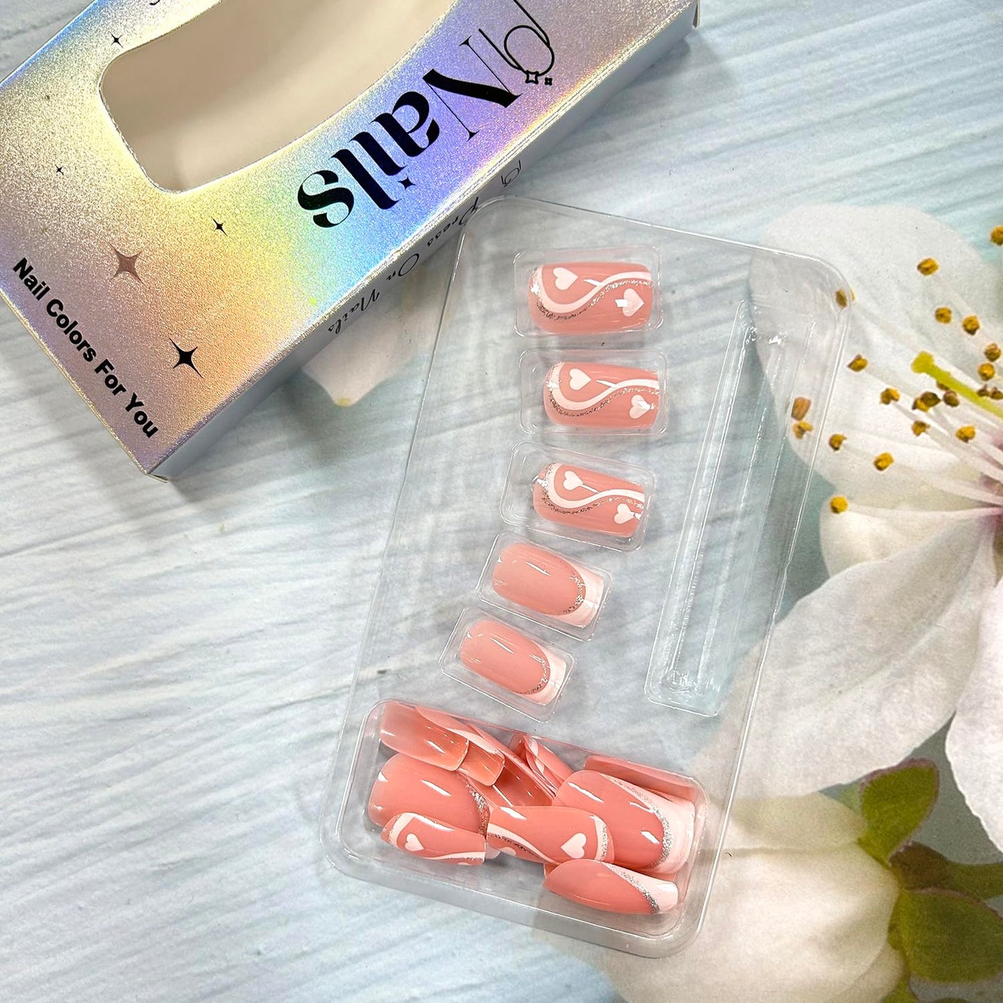 24Pcs Valentine's White French Tip Press on Nails Medium Square White Love Heart Stripe Design Full Cover Coffin Nails Artificial Stick on Nails DIY Holiday Acrylic Nails Set for Women