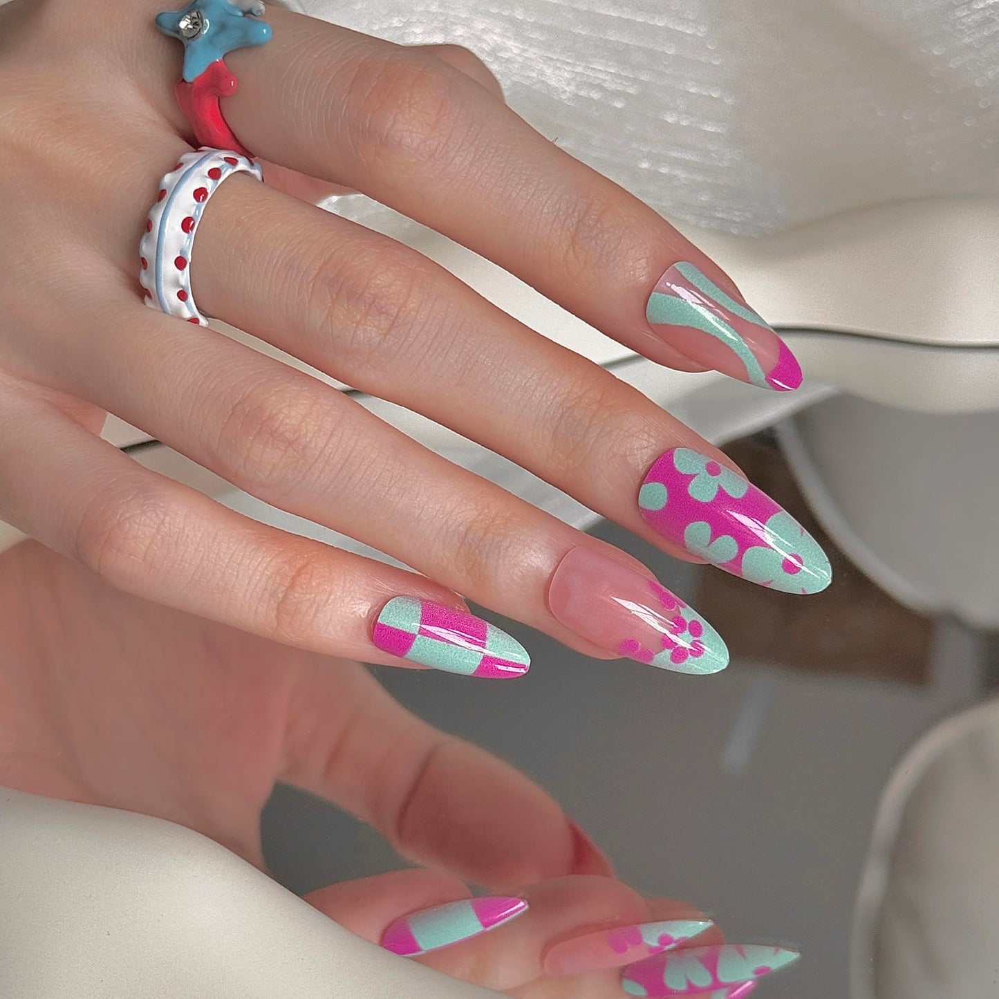YHGIJ 24pcs Medium Almond Press-on Nails: Multicolor Floral & Plaid Designs, Glossy Plastic Finish