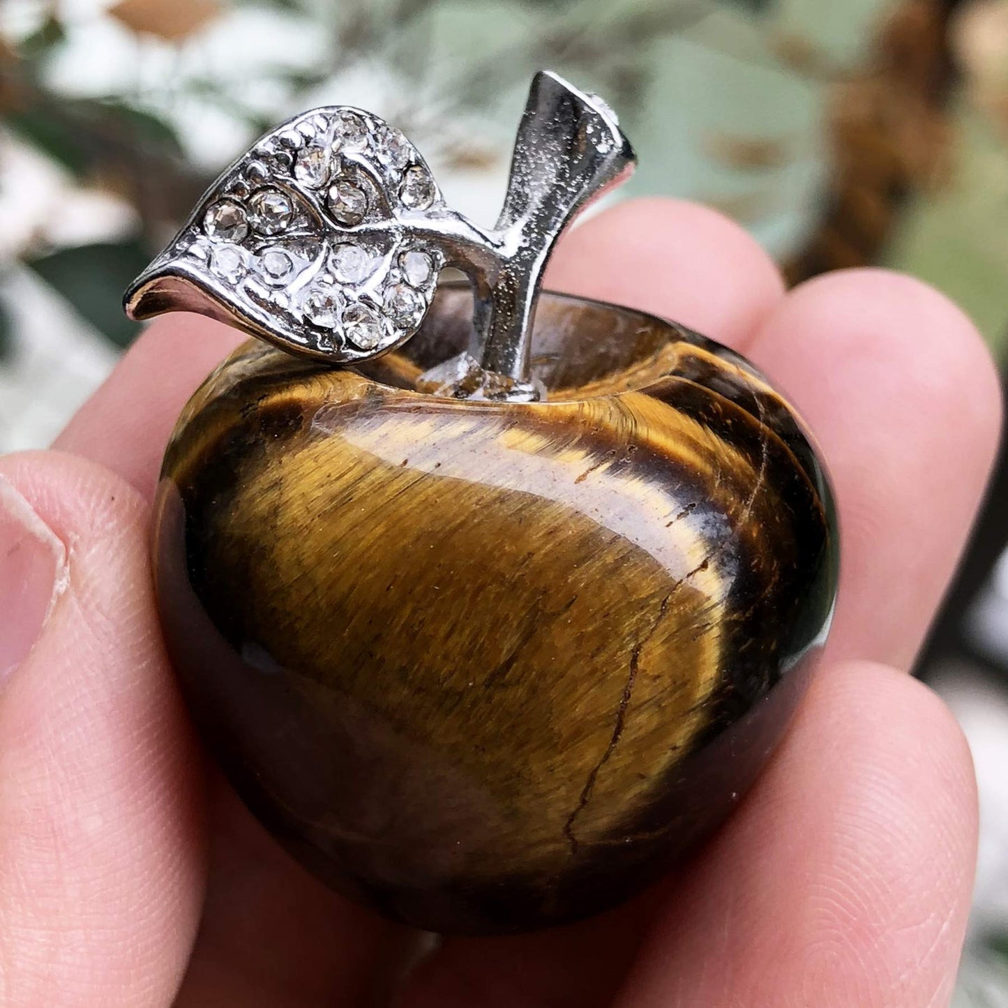 Neyisaa Tiger‘s Eye Apple Decor, Healing Crystals Pocket Stone Fruit Figurine Craft Home Decoration 30mm