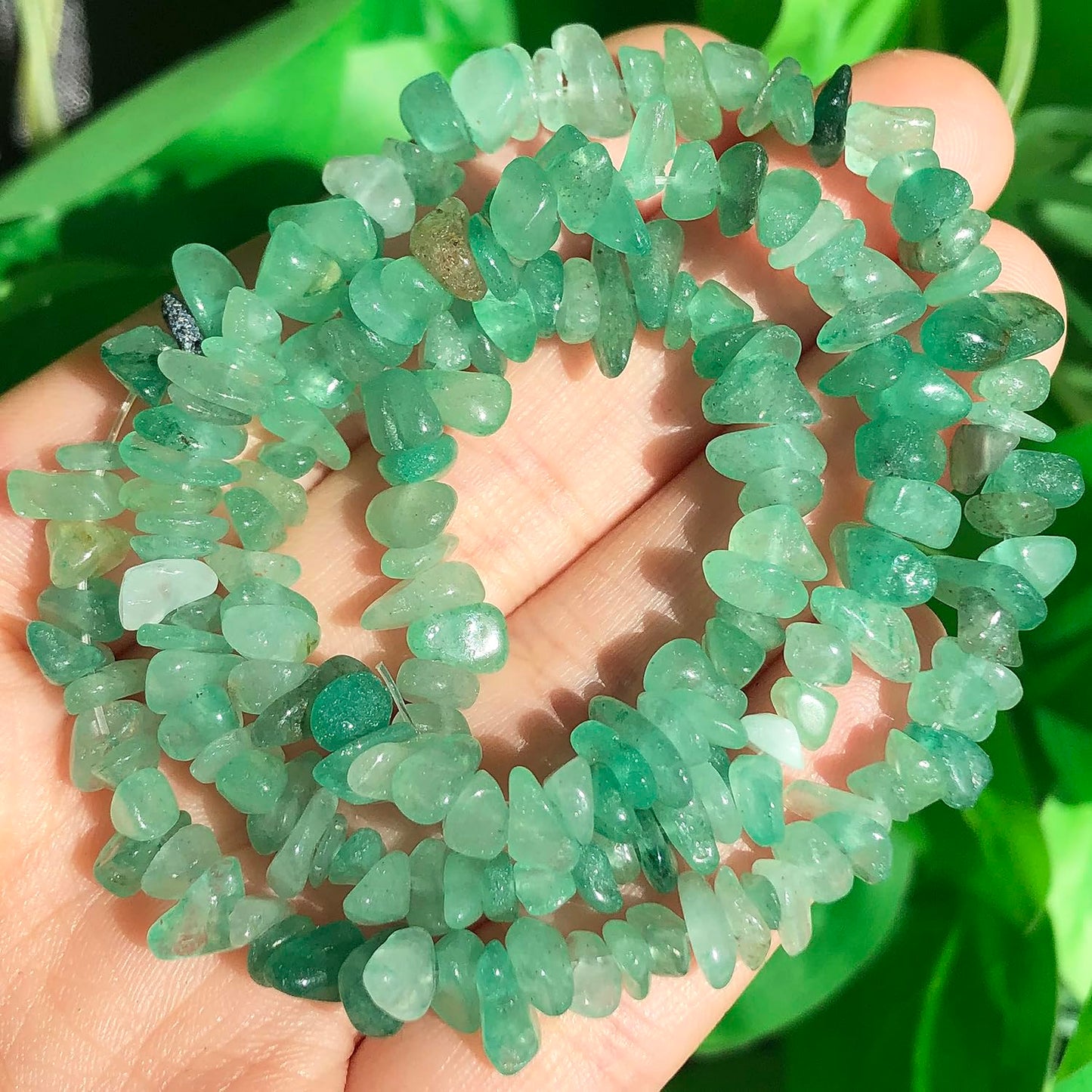 NITOPUPU 30in Green Aventurine Natural Chip Stone Beads 5-8mm About 230pcs, Irregular Drilled Light Green Bead for Bracelets Jewelry Making Supplies for Adults, DIY Crafts.