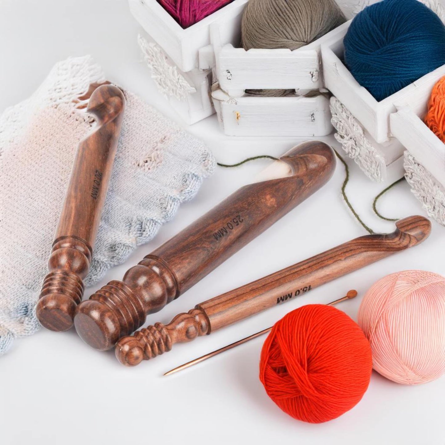 3 PCS Large Crochet Hook Set, Ergonomic Crochet Hooks with Soft Grip Handles, Huge Crochet Needles for Crocheting Thick Blanket and Extra Bulky Yarn Projects (15,20,25MM)
