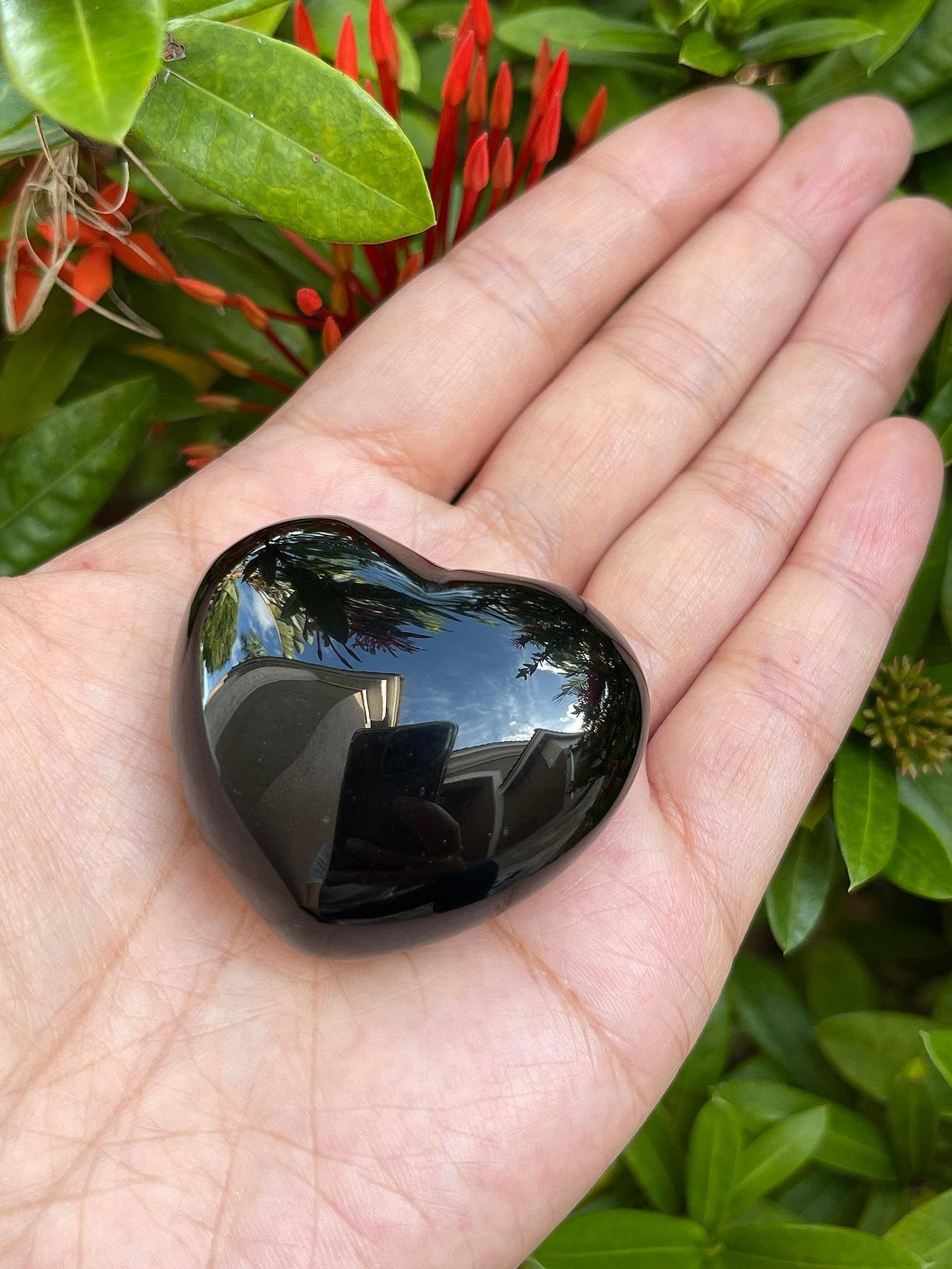 GAF TREASURES Black Obsidian Gemstone Hearts, Polished Black Obsidian Puffy Hearts, Black Obsidian Crystal Palm Stone, Black Obsidian Healing Crystal Hearts (1 Heart)