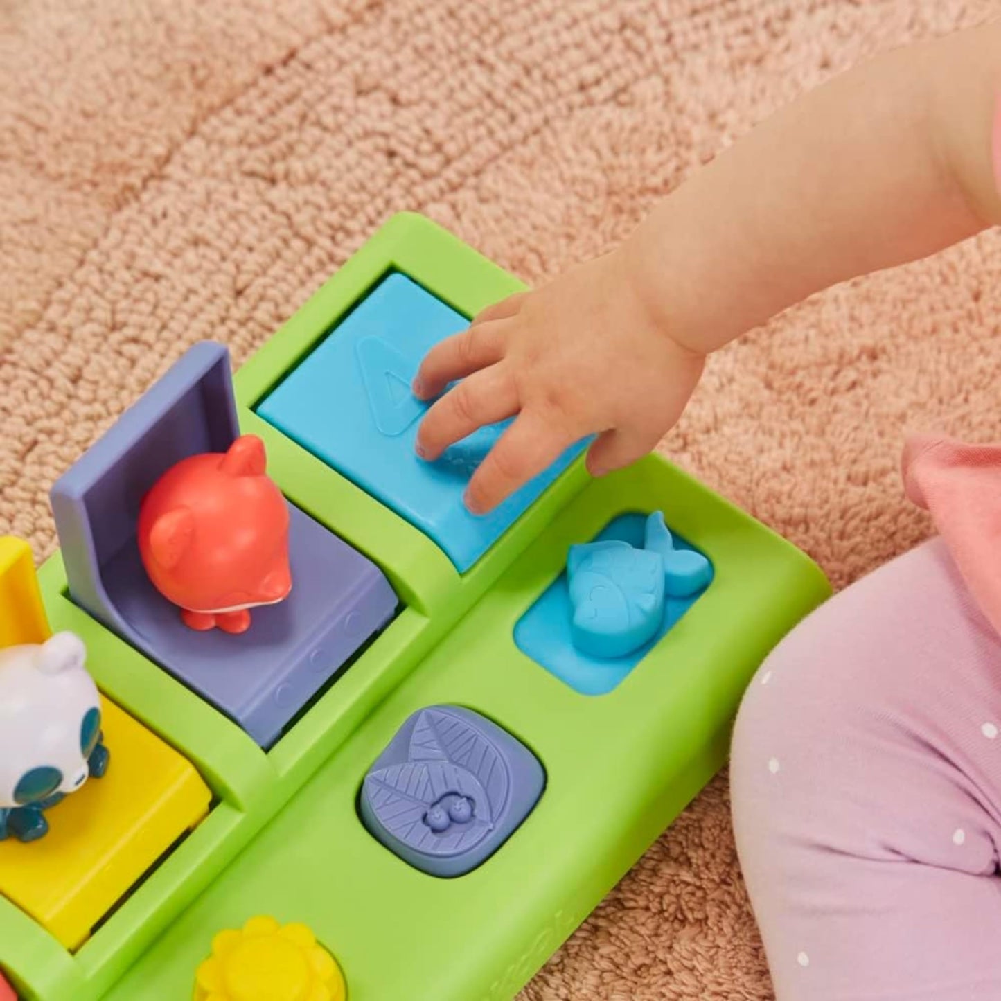 Playskool Pop 'n Peek Pals Pop-up Activity Toy for Babies and Toddlers Ages 9 Months+ (Amazon Exclusive)