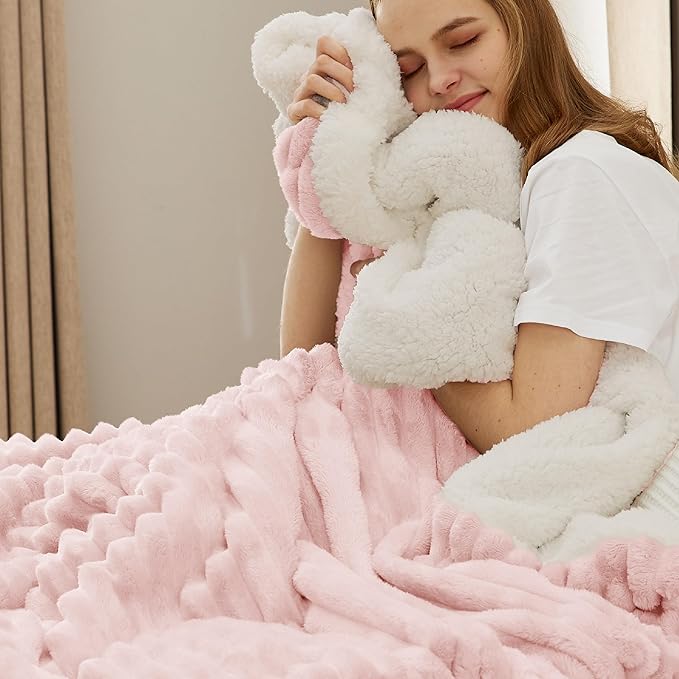 Bedsure Sherpa Throw Blanket for Couch - Super Soft, Cozy Fleece Thick Warm Blanket for Winter, GentleSoft Plush & Fluffy Throw Gift for Women, Room Decor, Pink, 50x60 Inches