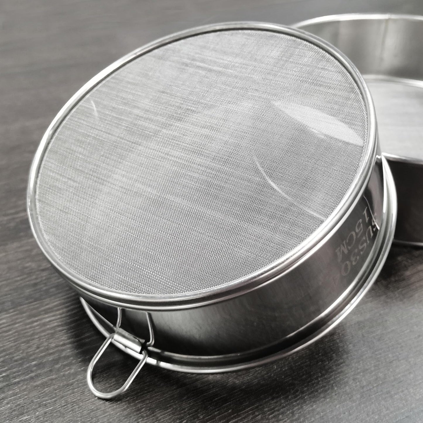 SWZHAI Flour Sifter for Baking 2 Pack, Round Flour Sifter Stainless Steel 6 Inch 60 Mesh and 8 Inch 40 Mesh Sieve Fine Meshs Flours Sieve Set for Baking Cake Bread Pastries