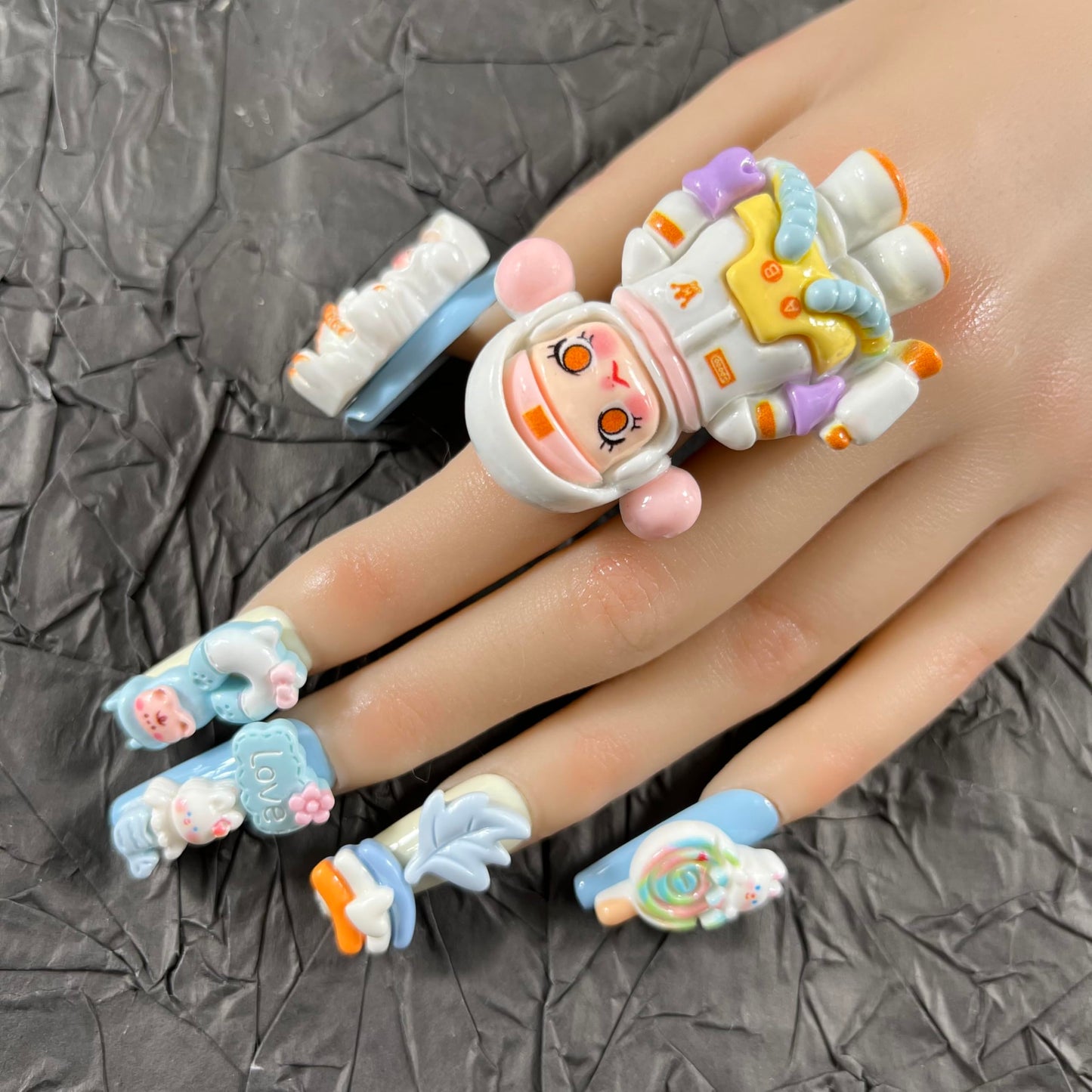 Press on Nails Handmade Nails 10Pcs Yellow Cute Manual Press on Nails with Ring for Women Party Holiday Photo 33mm Long Size L