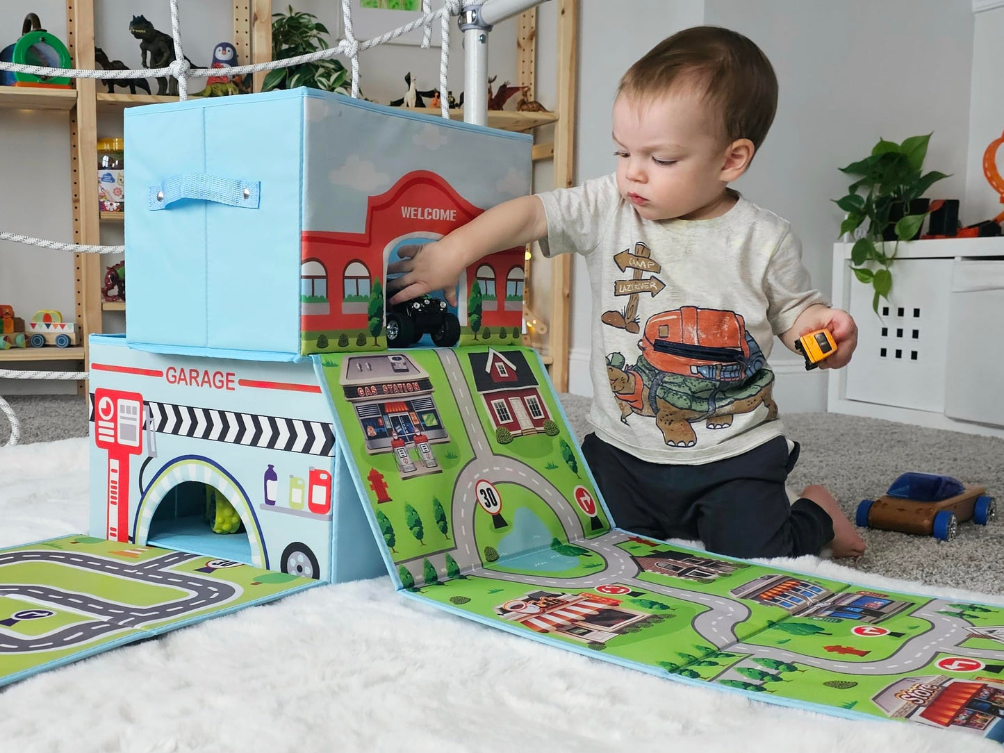 SAM AND MABEL Toy Cars Garage Box – Toy Storage Box with Car Rug Play Mat, Collabsible Storage Organizer for Boys and Girls (GoGarage)
